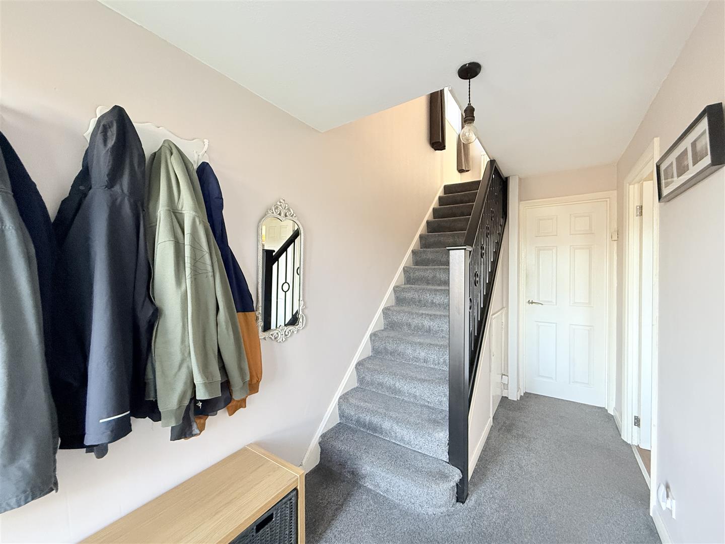 3 bed house - semi-detached in Macauley Close, Dukinfield – photo 5
